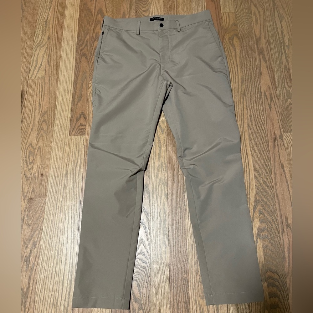 Banana Republic liteweight commuter pants